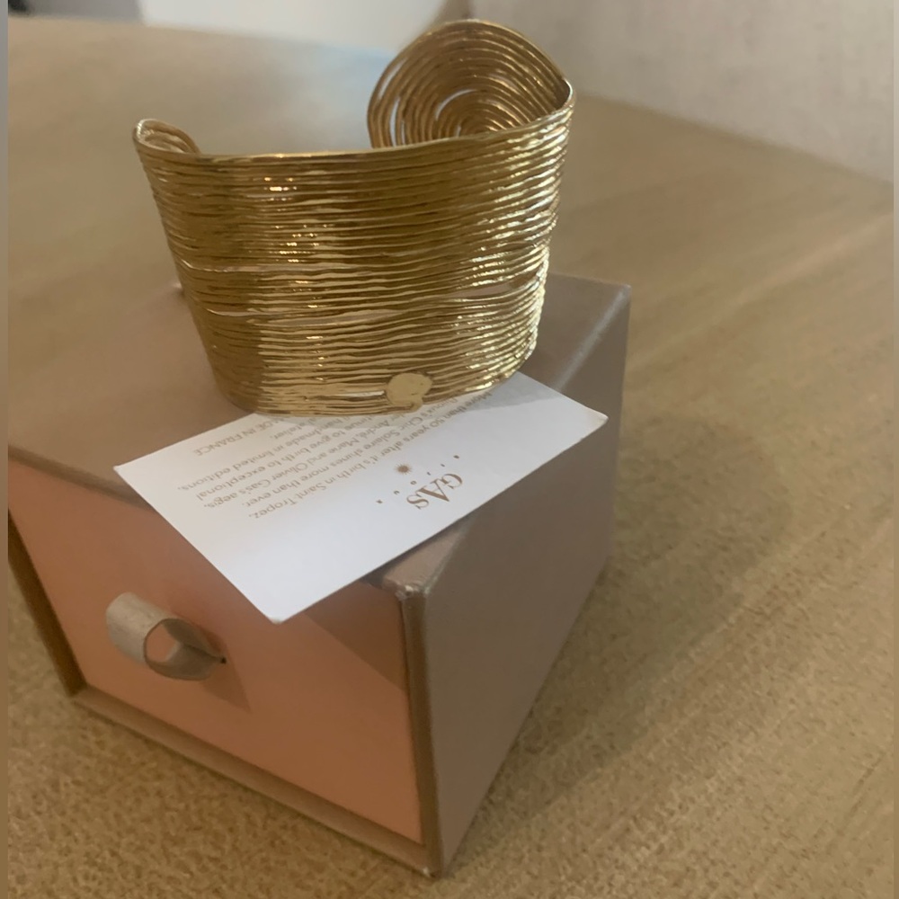 Elegant Gold GAS BIJOUX WAVE BRACELET